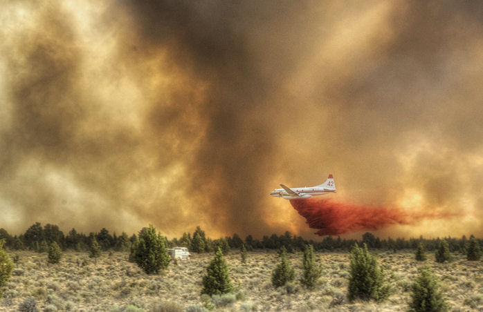 Tanker 42 drops on the Lava Fire.  Photo by Kevin Abel, Lakeview BLM