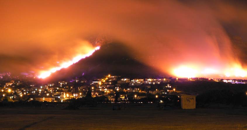 Fires force 500 to evacuate in South Africa - Wildfire Today