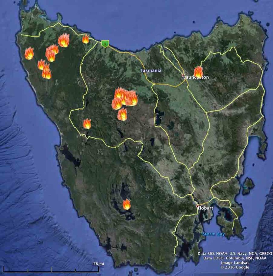 Map Fires In Tasmania 1 22 2016 891x900 
