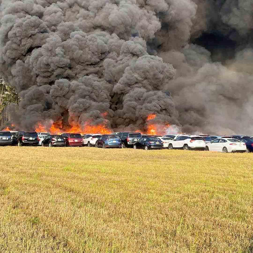 rental cars burn fire Fort Myers Airport