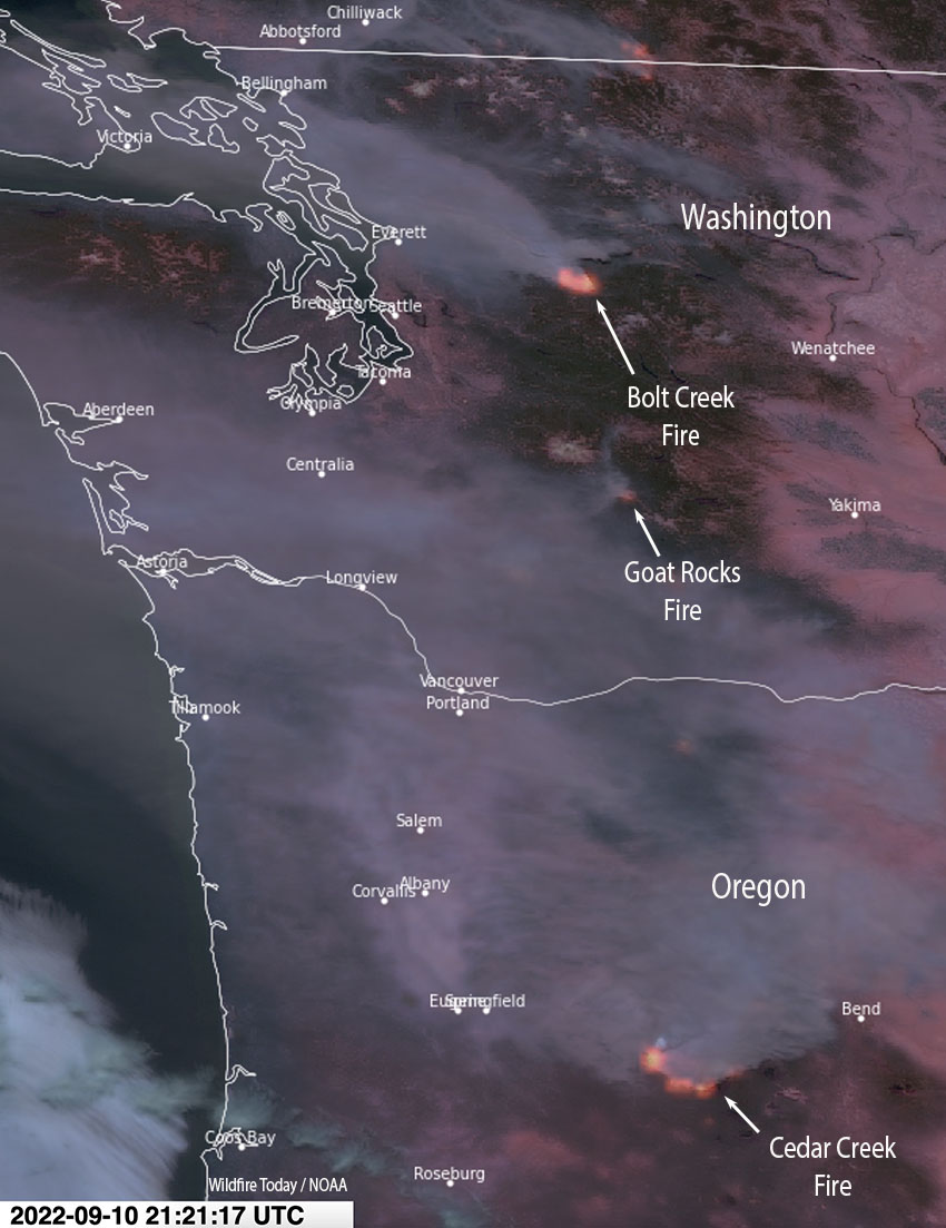 Satellite photo showing smoke from fires in Washington and Oregon