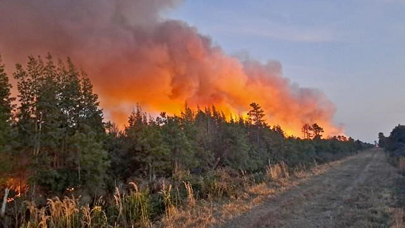 Wildfire in eastern North Carolina grows to 5,200 acres Wildfire Today